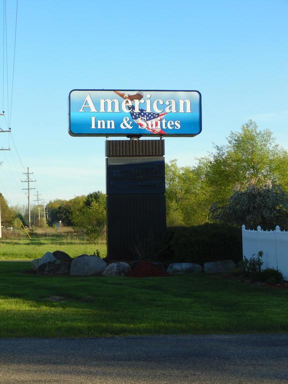 American Inn And Suites Houghton Lake Exterior photo
